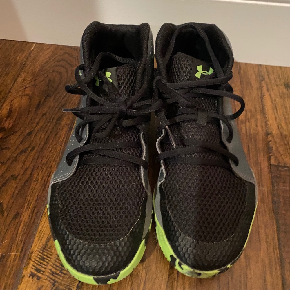 Youth Under Armour Basketball Shoes